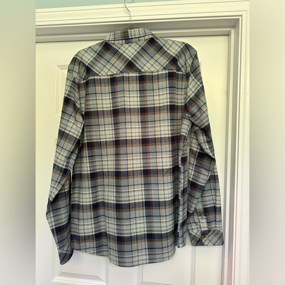Men’s O’Neill flannel button down shirt NWOT large - Picture 3 of 3